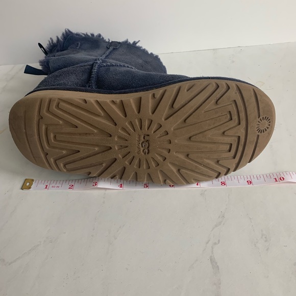 Ugg Bailey Bow Boots - Picture 10 of 11